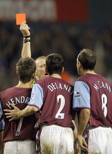  阿斯顿维拉主场惨败于热刺遭遇三连败